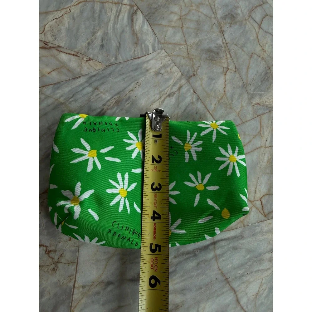 Clinique x Donald Robertson Green Daisy Floral Makeup Cosmetic Bag Pink Zipper